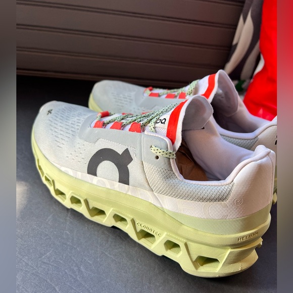 On Cloudmonster Women's Size 10.5 Athletic Running Shoes Green/White - Picture 3 of 10